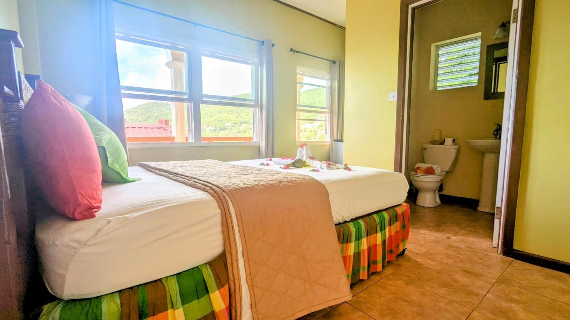 Sunset Lane Hotel Laborie Bilik gambar